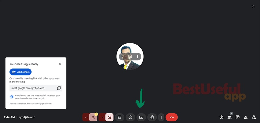 a box with an arrow in google meet